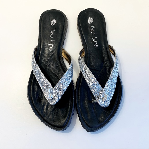 Two Lips Rhoda Flat Sandals - Picture 6 of 9